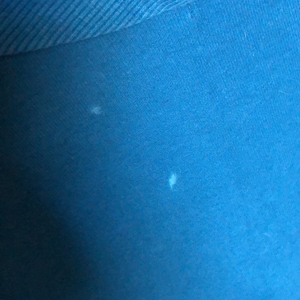 Banana Republic sweater. Two white spots in the back - Picture 3 of 6